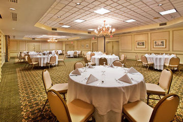 Holiday Inn Gainesville-Lanier Centre Exterior photo